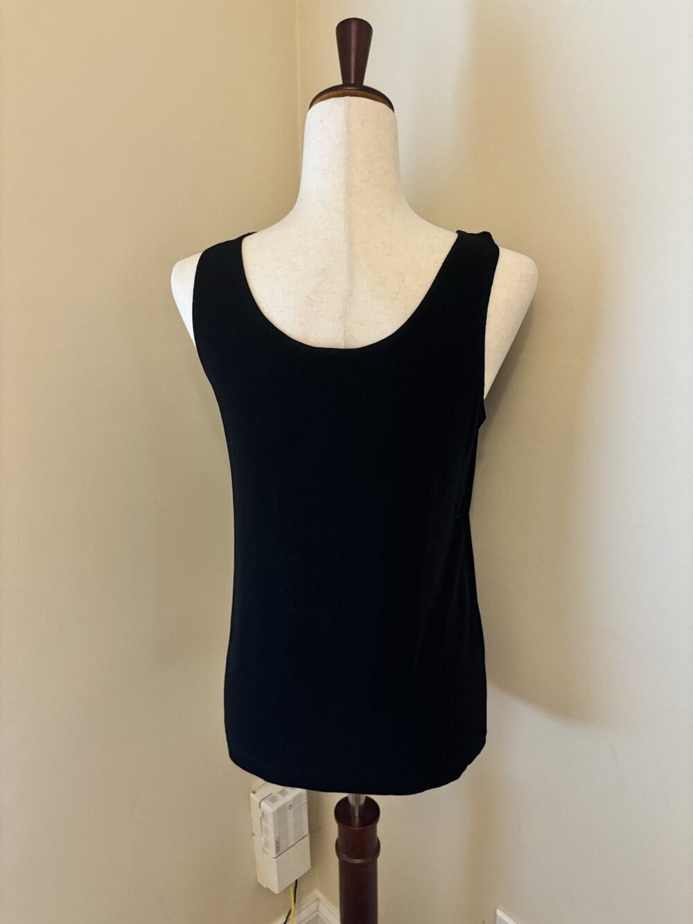 Vintage Chicos Travelers Tank Top Womens 1 US Large Black Slinky Knit Sleeveless